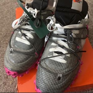 Off-white Nike waffle tennis shoes